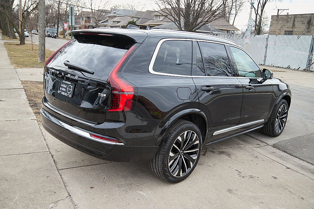 New 2026 Volvo XC90 T8 Ultra w/ Protection Package AWD/4WD image 9