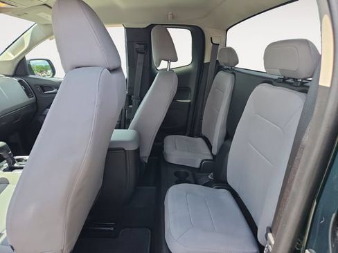 Used 2016 Chevrolet Colorado LT AWD/4WD image 13