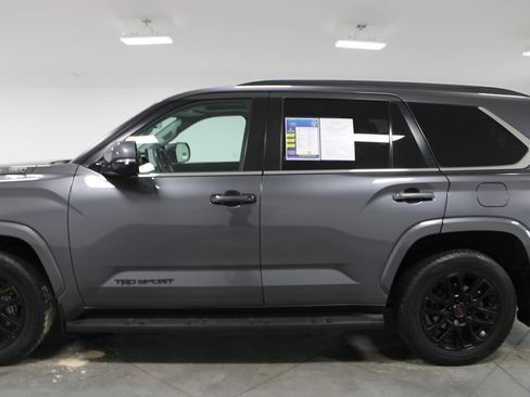 Used 2024 Toyota Sequoia SR5 w/ SR5 Premium Package AWD/4WD image 6