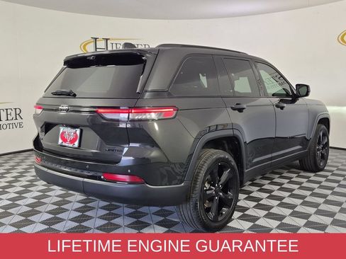 Certified 2024 Jeep Grand Cherokee Limited w/ Luxury Tech Group II AWD/4WD image 4