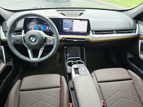 Used 2025 BMW X1 xDrive28i AWD/4WD image 10