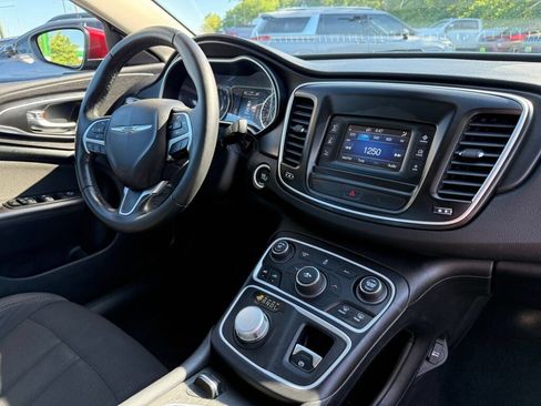 Used 2016 Chrysler 200 LX FWD image 8