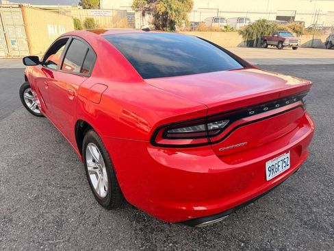 Used 2022 Dodge Charger SXT RWD image 11