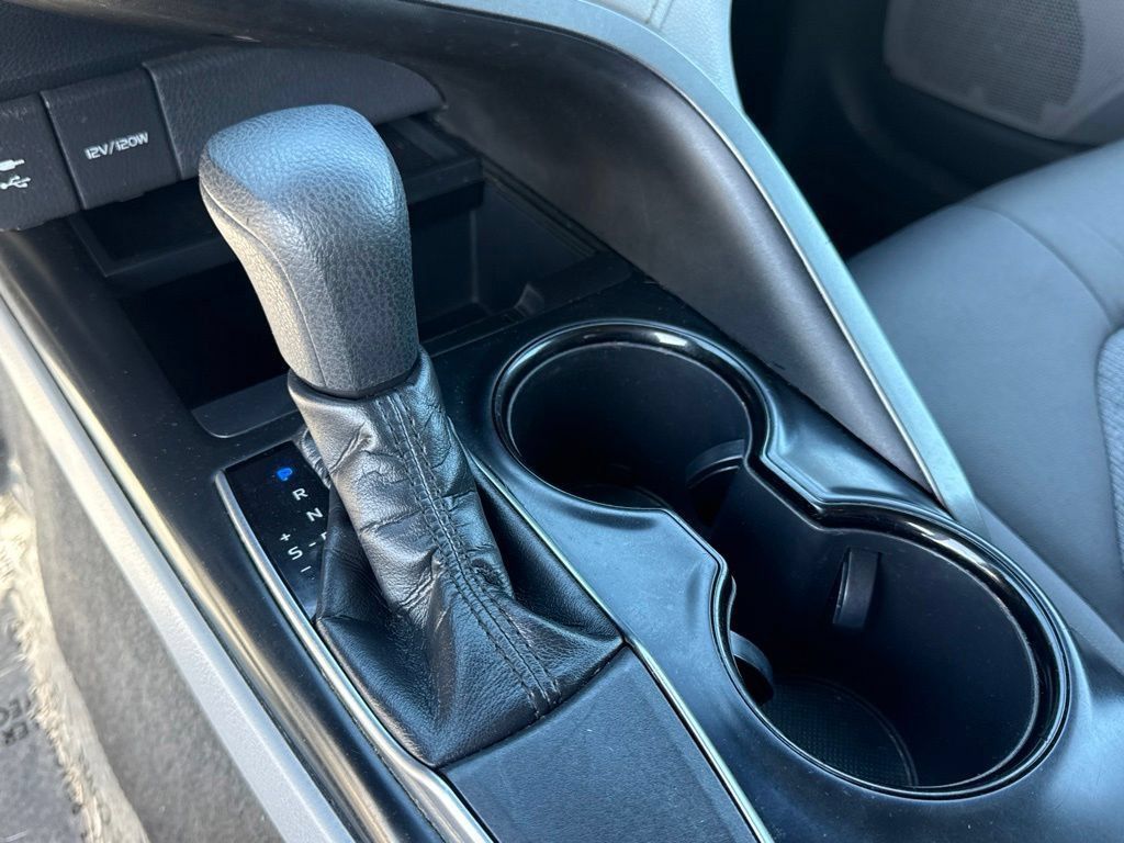 Used 2019 Toyota Camry LE w/ Protection Package (Q2) FWD image 26