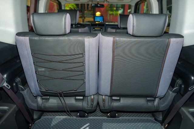Used 2004 Honda Element EX image 18