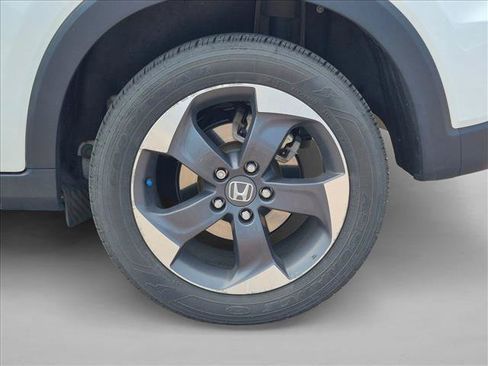 Used 2018 Honda HR-V EX image 14