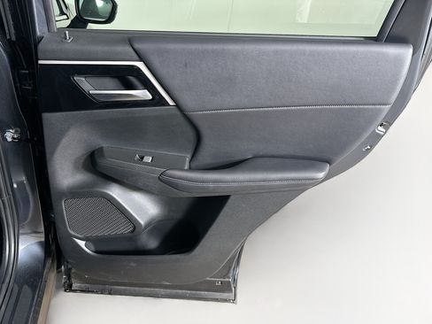 Used 2024 Mitsubishi Outlander SE FWD image 31