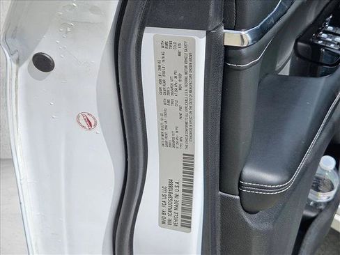 Used 2023 Jeep Grand Cherokee L Overland w/ Luxury Tech Group IV image 20