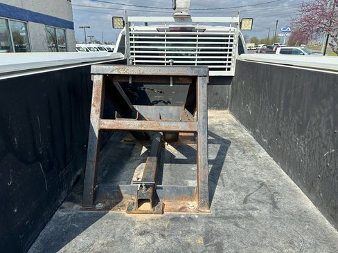 Used 2022 Chevrolet Silverado 2500 LT w/ Convenience Package image 13