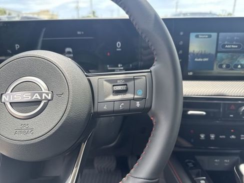 New 2025 Nissan Kicks SR image 17