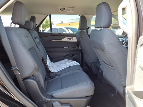Certified 2026 Ford Explorer Active RWD image 14