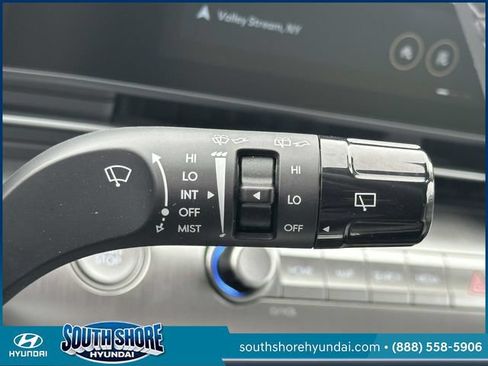 Certified 2025 Hyundai Kona SEL AWD/4WD image 27