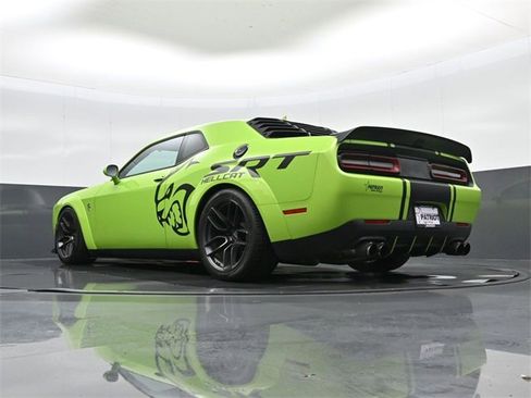 Used 2019 Dodge Challenger SRT Hellcat image 28