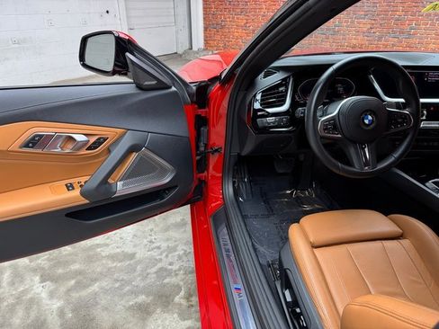 Certified 2023 BMW Z4 sDrive30i w/ Dynamic Handling Package image 9