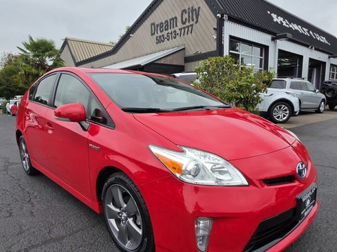Used 2015 Toyota Prius Persona Series FWD image 5