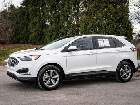 Used 2024 Ford Edge SEL w/ Convenience Package image 8