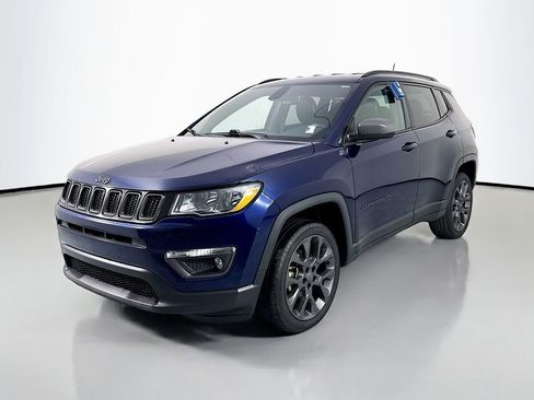 Used 2021 Jeep Compass Latitude AWD/4WD image 3