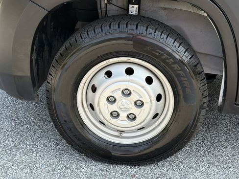 Used 2023 RAM ProMaster 2500 FWD image 31