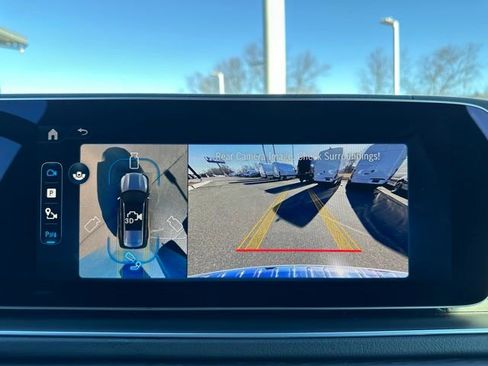 Used 2026 Mercedes-Benz GLS 580 4MATIC image 24