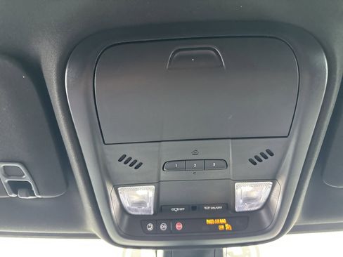 Certified 2024 Cadillac XT5 Luxury w/ LPO, Floor Liner Package image 33