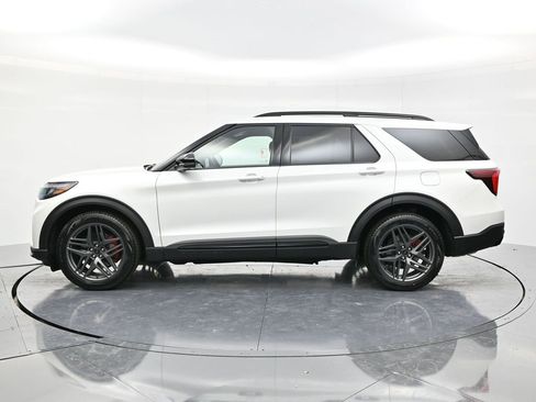 New 2026 Ford Explorer ST w/ Sun And Sound Package image 8