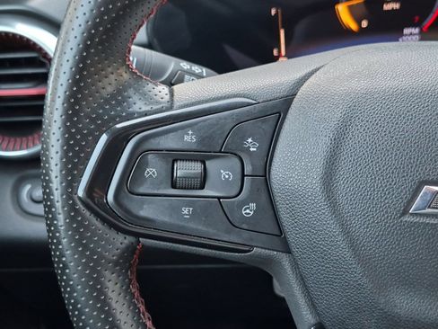 Used 2024 Chevrolet Trax RS w/ Sunroof Package FWD image 15
