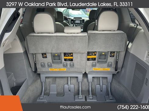 Used 2014 Toyota Sienna Limited w/ Limited Premium Package image 50