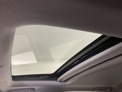 Used 2021 Honda CR-V EX-L image 13