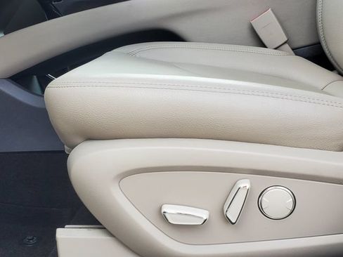 Certified 2023 Lincoln Nautilus FWD w/ Premium Package image 8