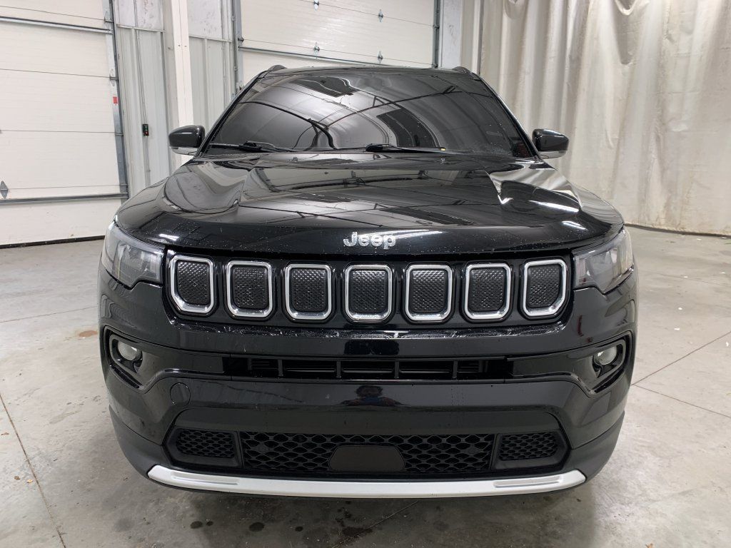 Used 2022 Jeep Compass Limited AWD/4WD image 15
