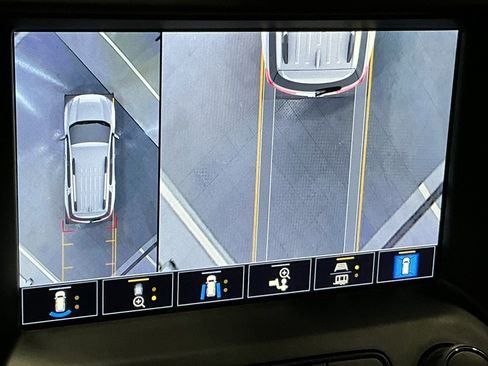 Used 2023 GMC Acadia AT4 w/ Technology Package image 13