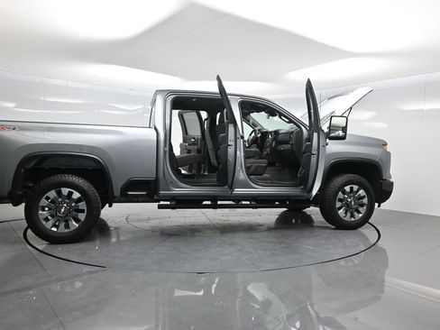 Used 2025 Chevrolet Silverado 2500 Custom w/ Custom Convenience Package AWD/4WD image 49