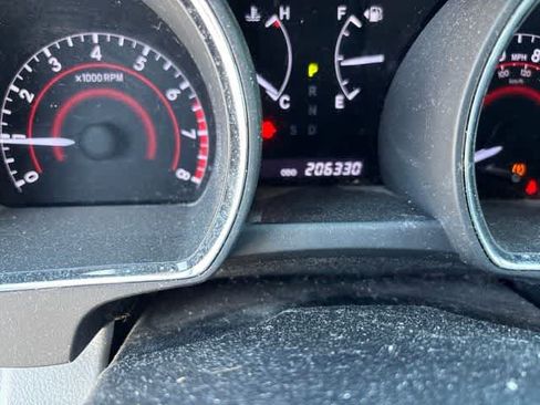 Used 2013 Toyota Highlander Plus FWD image 15