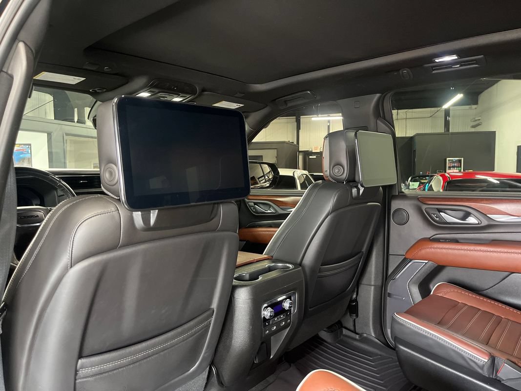 Used 2023 GMC Yukon XL Denali Ultimate AWD/4WD image 40