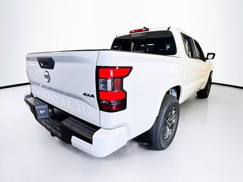New 2025 Nissan Frontier SV w/ SV Convenience Package image 5