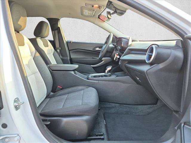 Used 2025 Chevrolet Trax LS w/ Driver Confidence Package FWD image 18
