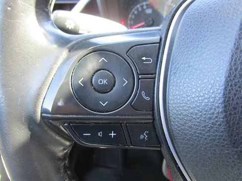 Used 2022 Toyota Corolla SE image 16