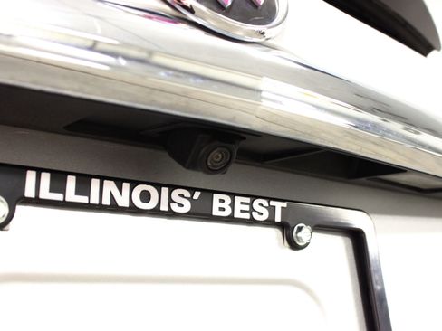 Used 2019 Buick Enclave Essence image 14