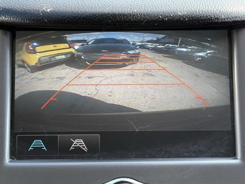 Used 2017 Chevrolet Cruze LT w/ Convenience Package image 18