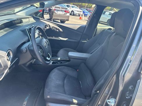 Used 2021 Toyota Prius Prime LE w/ Carpet Mat Package (TMS) FWD image 13