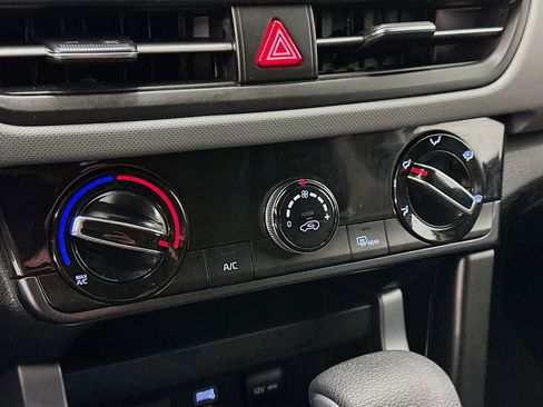 Used 2024 Kia Seltos LX image 23