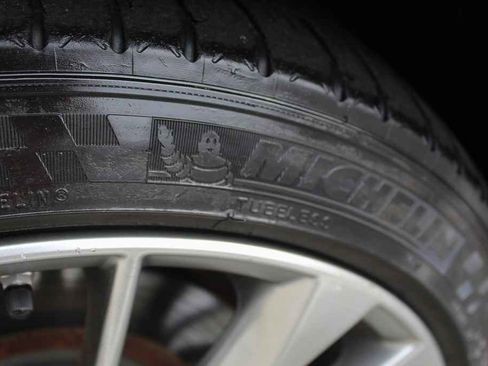 Used 2014 INFINITI Q60 Convertible w/ Premium Package image 33