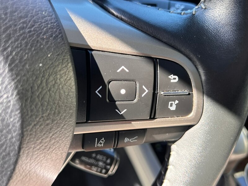 Used 2017 Lexus RX 350 AWD w/ Premium Package image 29