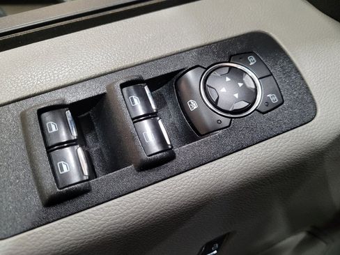 Used 2018 Ford F150 XLT AWD/4WD image 27