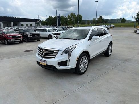 Used 2017 Cadillac XT5 Premium Luxury FWD image 6