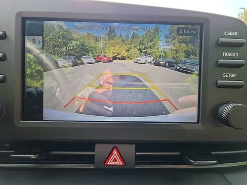 Used 2025 Hyundai Elantra Sport FWD image 33