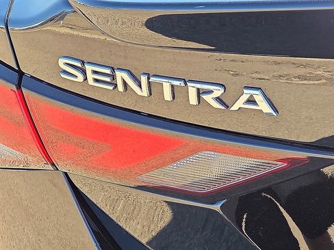 Used 2025 Nissan Sentra SR image 15