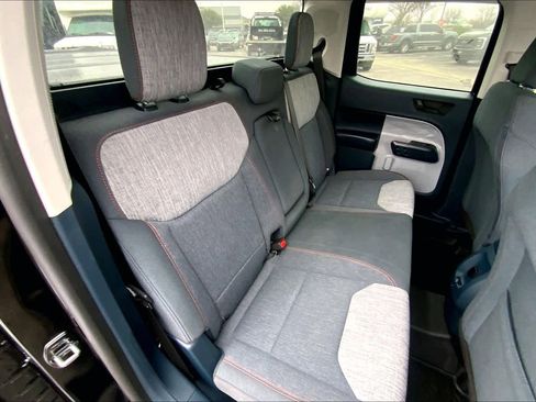 Used 2022 Ford Maverick XLT image 16