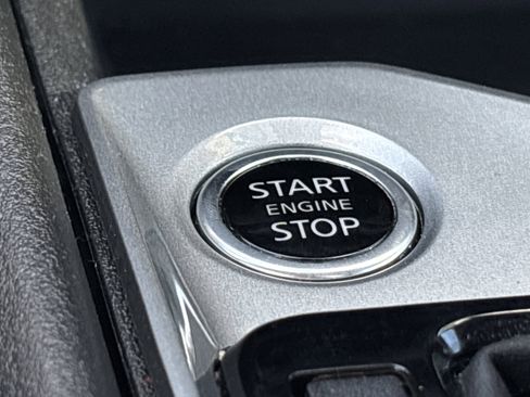 Used 2025 Nissan Altima 2.5 SV FWD image 49