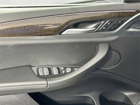 Used 2024 BMW X4 xDrive30i image 25